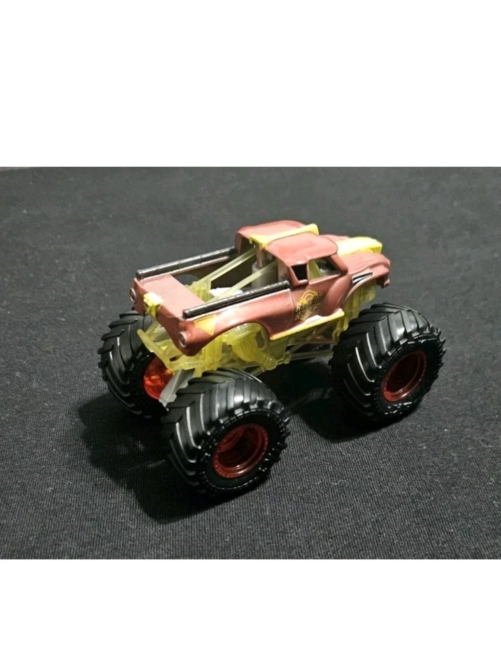 HOT WHEELS MONSTER JAM 1/64 RADICAL RESCUE DIECAST MONSTER TRUCK TOY
